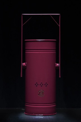 Spot CLOT x KUUMBA 공동 브랜드 빨간색 기본 모델